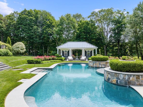 474 Ponus Ridge, New Canaan CT 06840