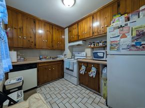901 William Street APT B, Bridgeport CT 06608