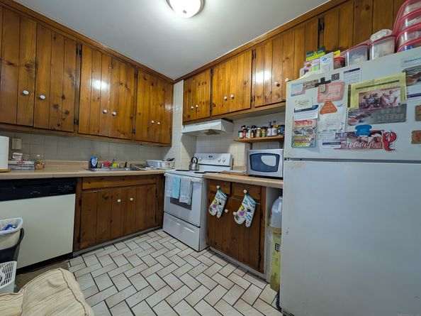 901 William Street APT B, Bridgeport CT 06608
