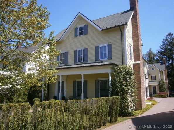 65 Sherwood Place 65, Greenwich CT 06830