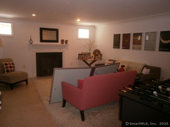65 Sherwood Place 65, Greenwich CT 06830