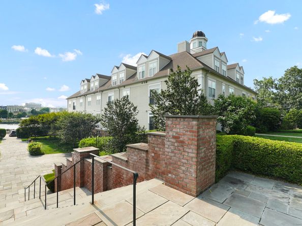 142 East Avenue A403, Norwalk CT 06851