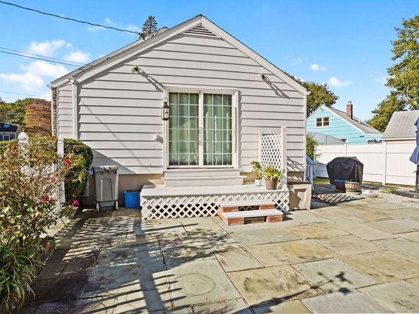 44 Ambler Drive, Norwalk CT 06851