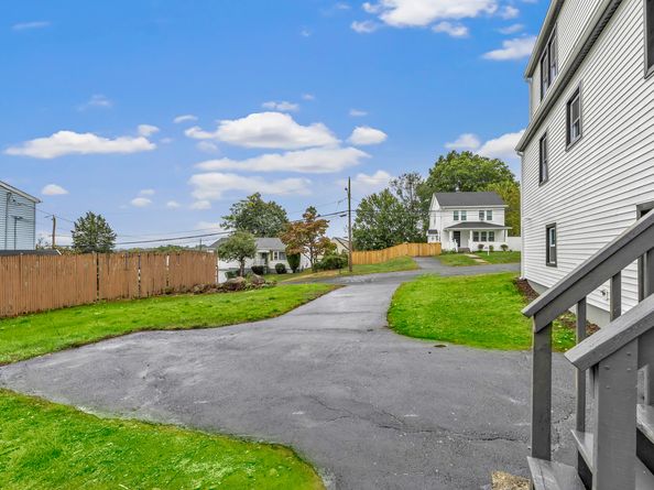 16 Oakdale Street, Bridgeport CT 06606