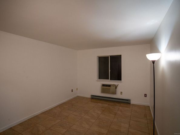 81 Coalpit Hill Road APT B, Danbury CT 06810