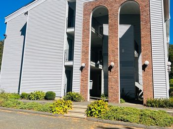 81 Coalpit Hill Road