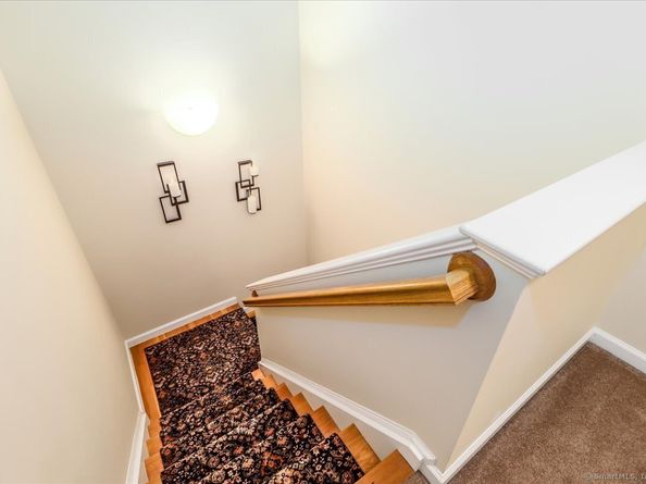 37 Faith Lane 37, Danbury CT 06810