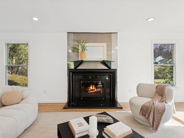 49 Alexandra Drive, Stamford CT 06903