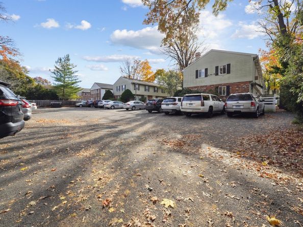 69 Maple Tree Avenue APT 4, Stamford CT 06906