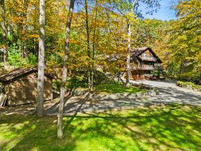 104 Blue Spruce Circle, Weston CT 06883