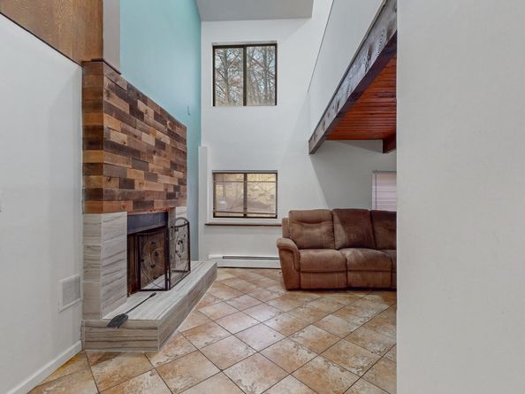 6 Dartmouth Drive, Shelton CT 06484