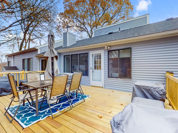 6 Dartmouth Drive, Shelton CT 06484