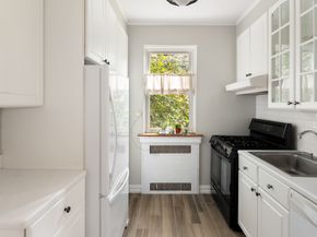 70 Strawberry Hill Avenue APT 22D, Stamford CT 06902