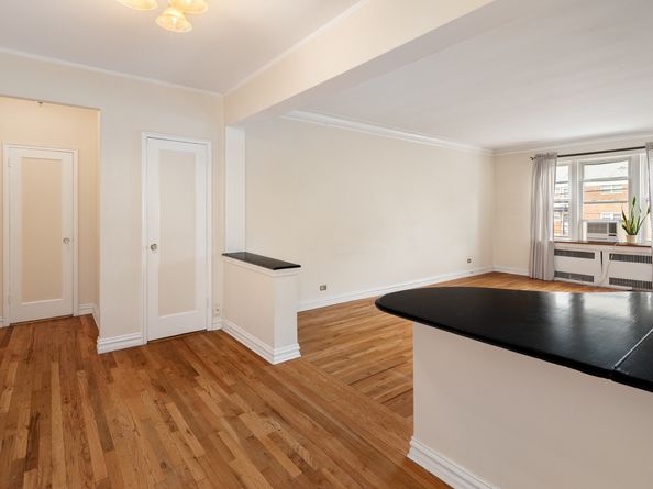 70 Strawberry Hill Avenue APT 22D, Stamford CT 06902