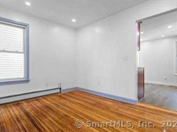 1373 Iranistan Avenue, Bridgeport CT 06605