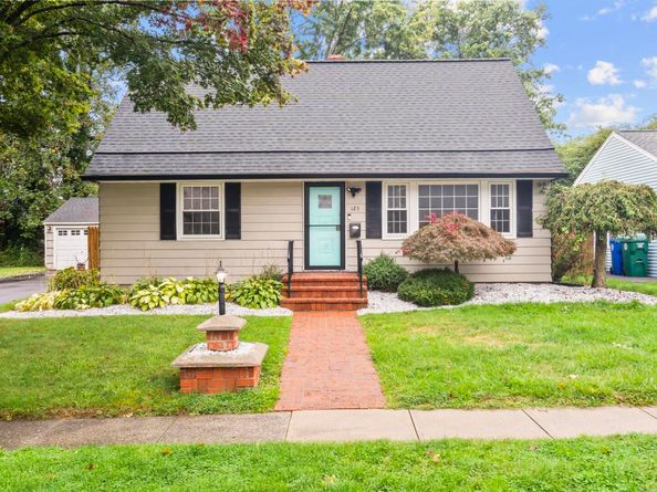 125 Meadowbrook Road, Stratford CT 06614