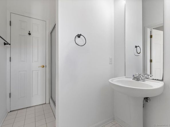 39 L Hermitage Drive 39, Shelton CT 06484