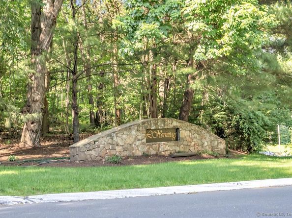 39 L Hermitage Drive 39, Shelton CT 06484