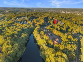 39 L Hermitage Drive 39, Shelton CT 06484