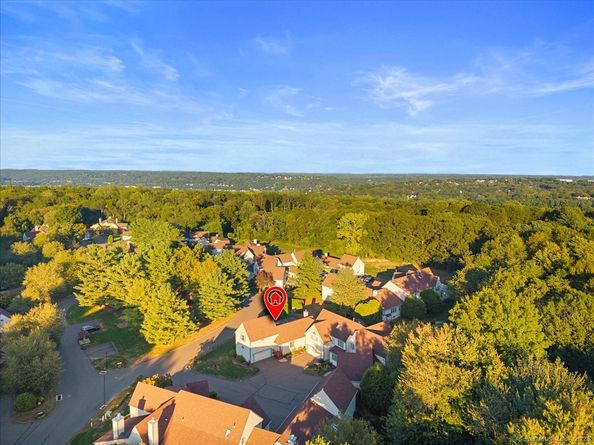 39 L Hermitage Drive 39, Shelton CT 06484