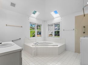 39 L Hermitage Drive 39, Shelton CT 06484