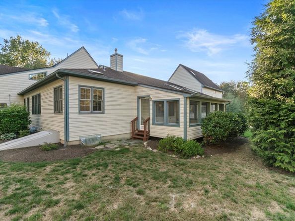 39 L Hermitage Drive 39, Shelton CT 06484