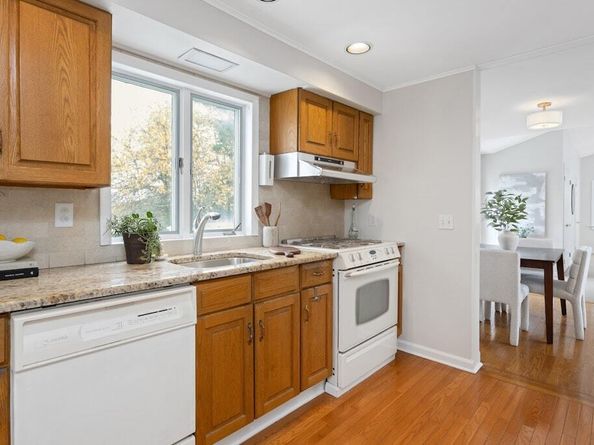 393 Upper Haig Avenue, Stamford CT 06907