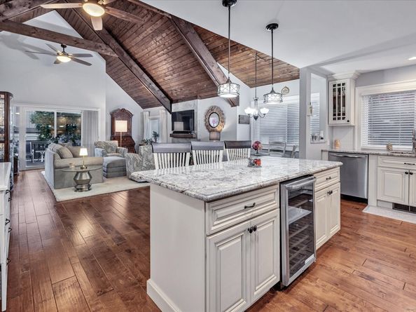 289 Agawam Drive B, Stratford CT 06614