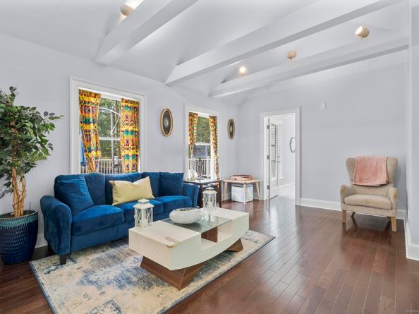 101 Brambley Hedge Circle, Fairfield CT 06824