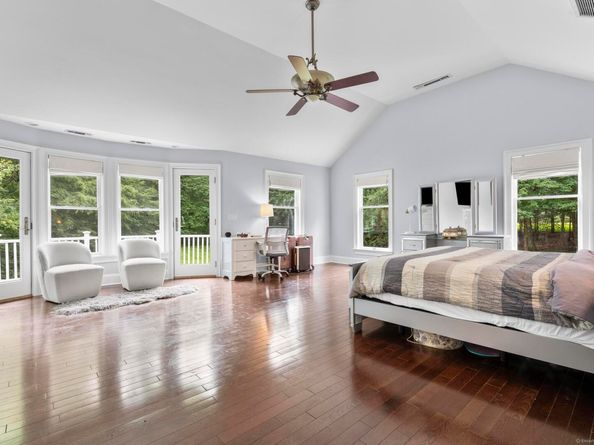 101 Brambley Hedge Circle, Fairfield CT 06824