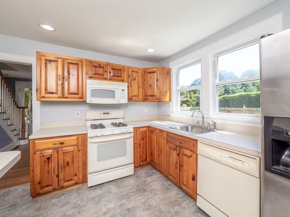 159 Barry Avenue, Ridgefield CT 06877