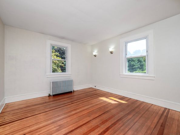 159 Barry Avenue, Ridgefield CT 06877
