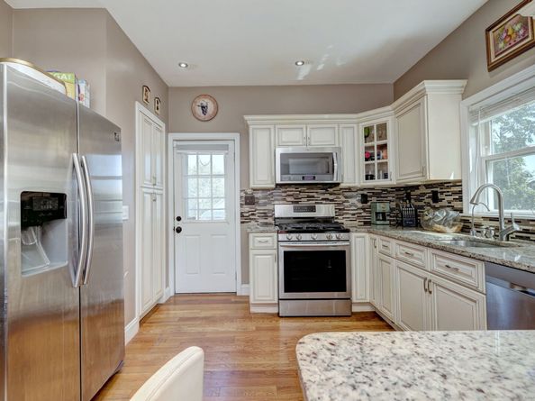 98 Boston Terrace, Bridgeport CT 06610