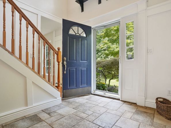 173 Chestnut Ridge Road, Bethel CT 06801