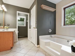 173 Chestnut Ridge Road, Bethel CT 06801