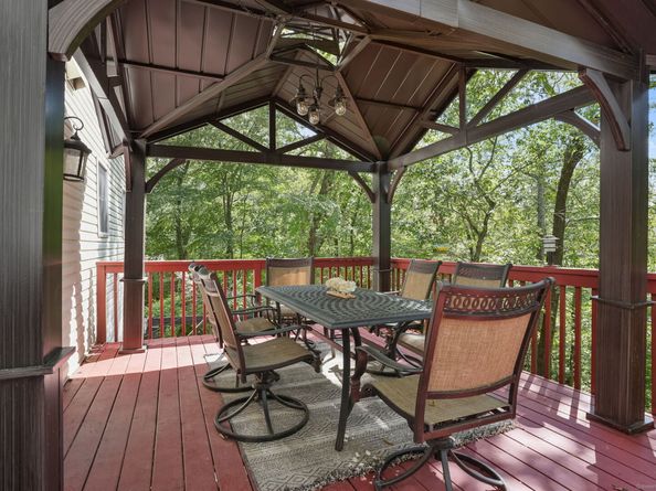 173 Chestnut Ridge Road, Bethel CT 06801