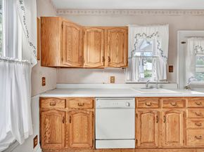 341 S Pine Creek Road, Fairfield CT 06824