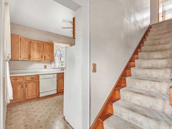 341 S Pine Creek Road, Fairfield CT 06824