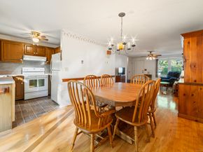 10 Colonial Village 10, Shelton CT 06484