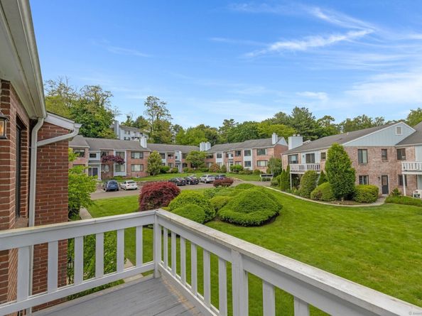 52 Hills Lane 52, Norwalk CT 06880