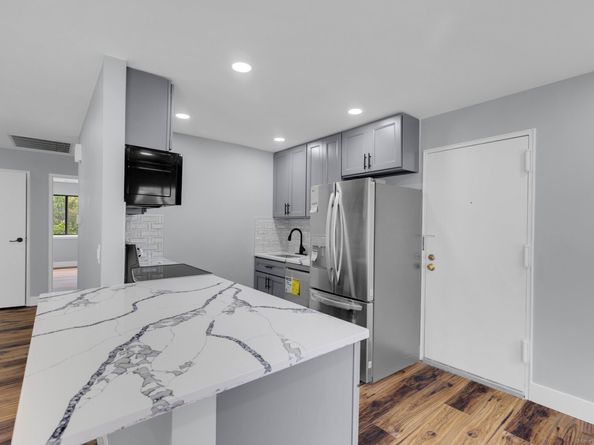 52 Hills Lane 52, Norwalk CT 06880