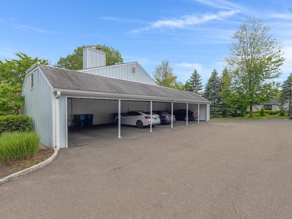 52 Hills Lane 52, Norwalk CT 06880