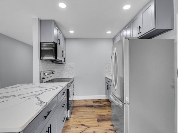 52 Hills Lane 52, Norwalk CT 06880