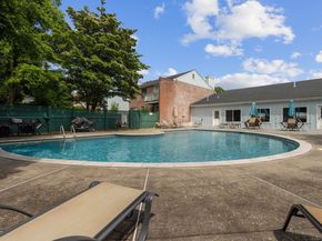 52 Hills Lane 52, Norwalk CT 06880