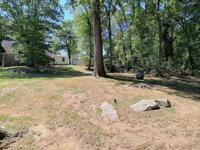 20 Ermine Street, Fairfield CT 06824