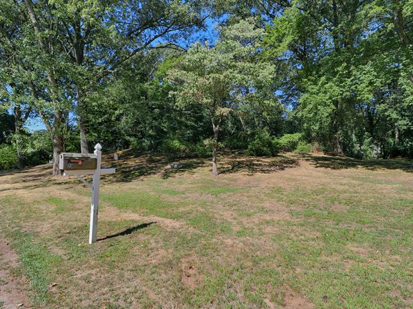 20 Ermine Street, Fairfield CT 06824