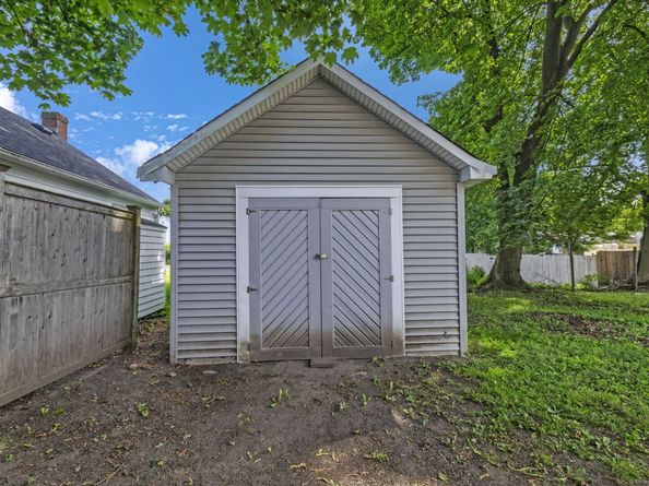 6 Henry Street, Bethel CT 06801