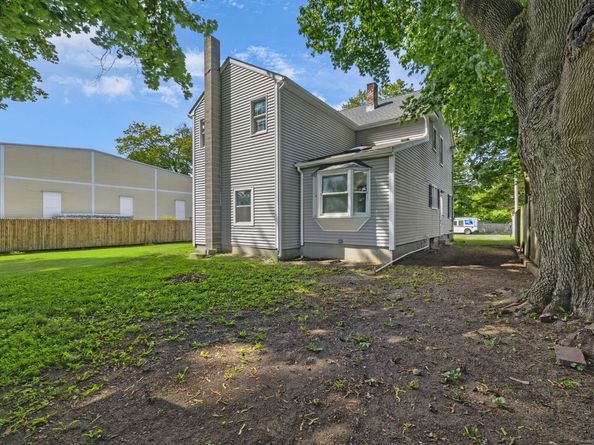 6 Henry Street, Bethel CT 06801