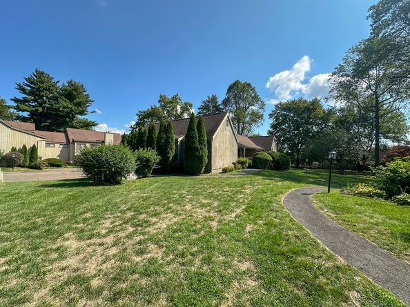133 Bannock Lane B, Stratford CT 06614