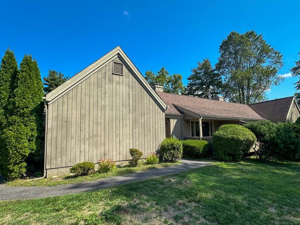 133 Bannock Lane B, Stratford CT 06614